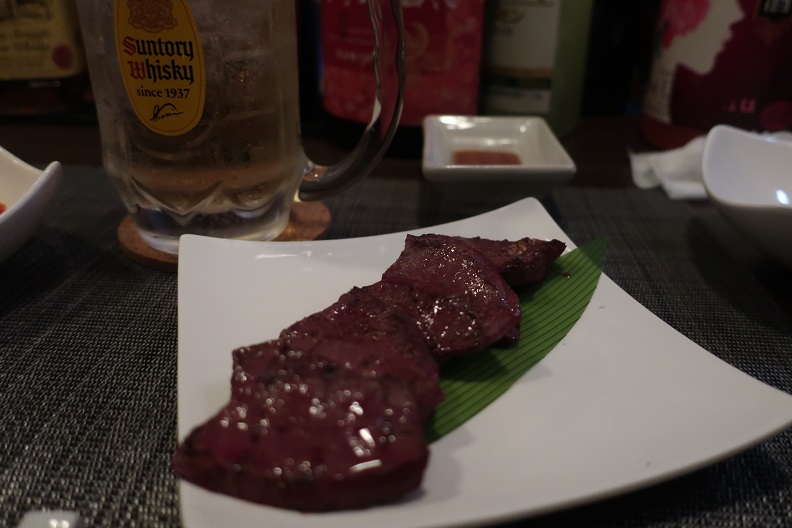 【横須賀ちょい呑み】レトロ肉バル　炙りやん（横須賀中央）